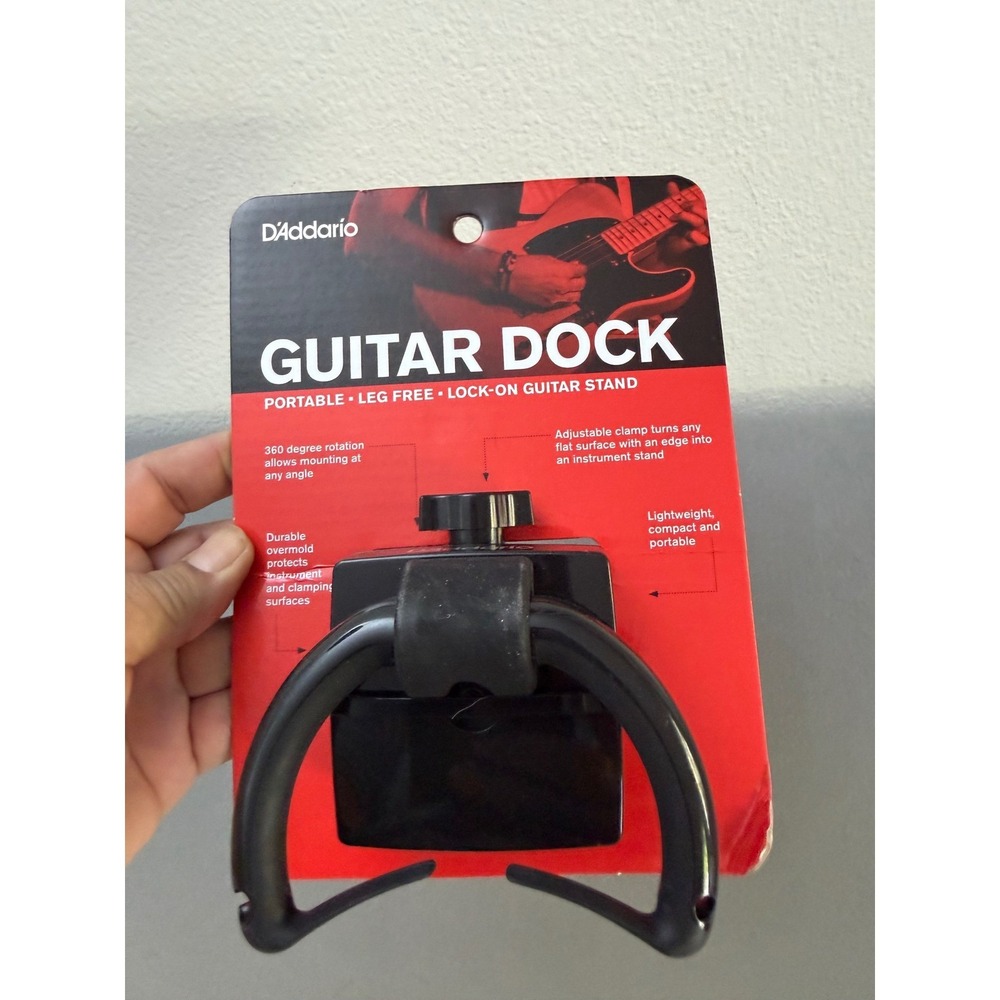 D'Addario Guitar Dock PW-GD-01 Portable Leg Free‎ Lock-On Guitar Stand Black